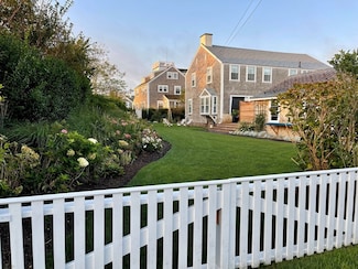 66 Hulbert Ave, Nantucket, MA 02554