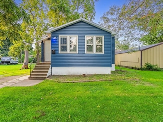 915 E Prairie St, Pontiac, IL 61764