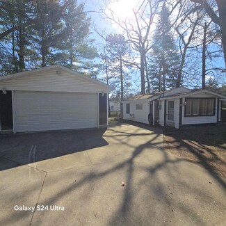611 Cedar Ave, Denton Township, MI 48651