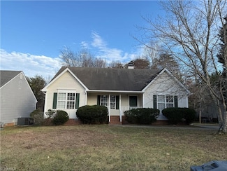 3007 Brookrun Dr, Jamestown, NC 27282