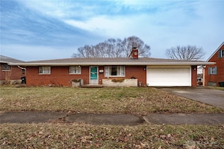 456 Pinehill Ct, Dayton, OH 45431