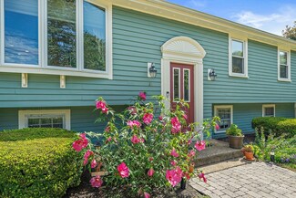 21 Regis Rd, Marshfield, MA 02050