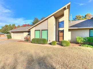 12316 Deerwood Cir, Oklahoma City, OK 73142