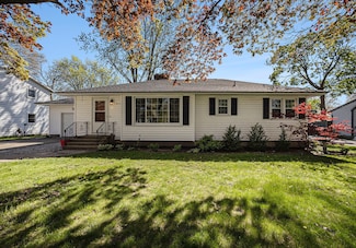 615 Garber Rd, Muskegon, MI 49445