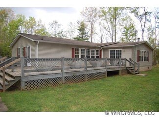 43 Blantyre Hills Dr, Horse Shoe, NC 28742