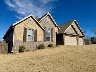 1309 W Gum St, Rogers, AR 72758