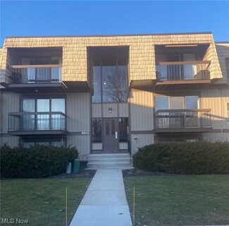 9841 Sunrise Blvd, North Royalton, OH 44133