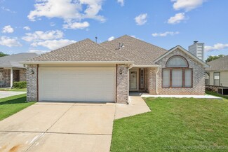9511 E 76th St, Tulsa, OK 74133