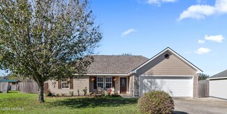 221 Country Living Dr, Lafayette, LA 70507