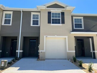 1065 Blue Jay Dr, Davenport, FL 33837