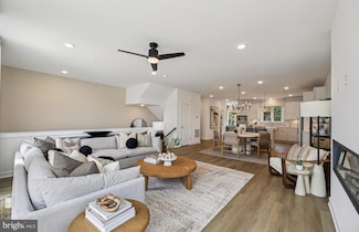 1102 Crested Wood Dr Unit 2, Laurel, MD 20724