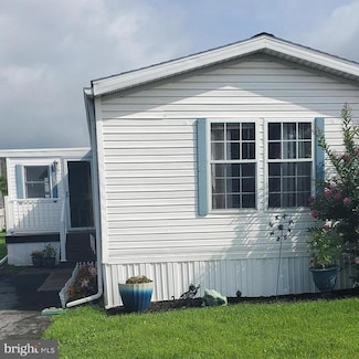 51 Caravan Ct, Middletown, PA 17057