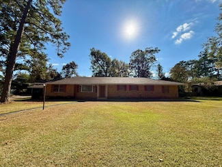 1606 Church St, Columbia, MS 39429