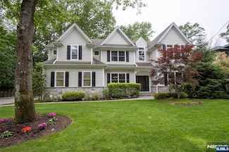 77 Ross Ave, Demarest, NJ 07627