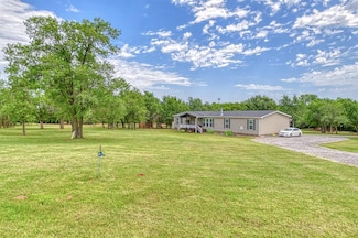 109 Riddle, Ninnekah, OK 73067