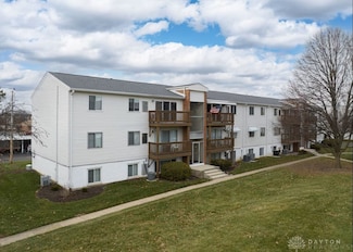 5660 Coach Dr W Unit C, Dayton, OH 45440