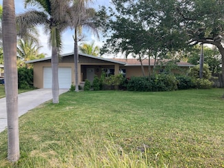 1672 Thumb Point Dr, Fort Pierce, FL 34949