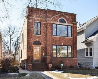 1918 Grant St, Evanston, IL 60201