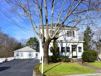64 Crocker Ave, Franklin, MA 02038