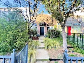 1813 S Ervay St, Dallas, TX 75215