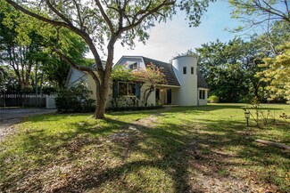 10900 SW 90th Ave, Miami, FL 33176
