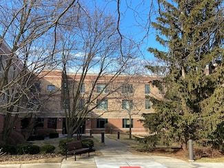 891 Central Ave Unit 219, Highland Park, IL 60035