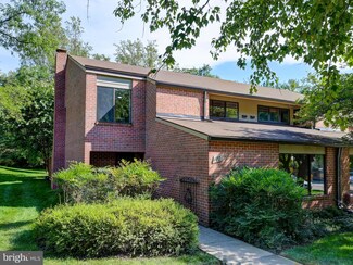 11 Oakridge Ct, Lutherville Timonium, MD 21093