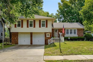 8715 Mackey St, Overland Park, KS 66212