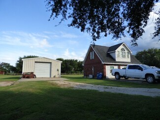 6211 Eagle Dr, Rosenberg, TX 77471