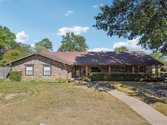 5453 E 19th St, Tulsa, OK 74112