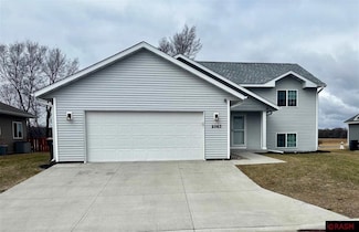 2063 2063 Pratt Cir, St. Peter, MN 56082