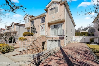 75 Herrick Ave, Staten Island, NY 10309