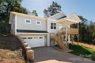 65 Greenwood Fields Dr, Asheville, NC 28804