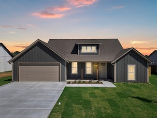 416 Red Bud Ln, Tolar, TX 76476
