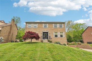 1237 Oakwood Dr, Clairton, PA 15025