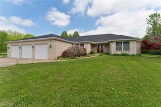 45230 Cemetery Rd, Wellington, OH 44090