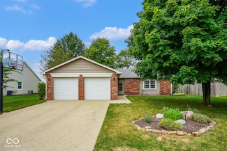 196 Spring Meadow Ln, Greenwood, IN 46143