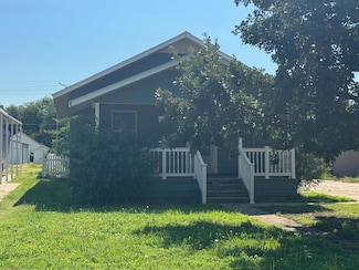 712 S Van Buren St, Hugoton, KS 67951