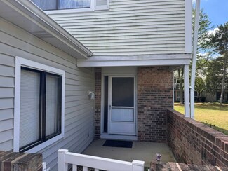 609 Breakers Point Unit 34D, Schaumburg, IL 60194