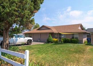2130 SW 19th St, Redmond, OR 97756