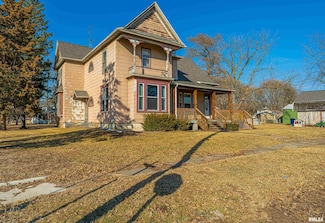 101 E Lincoln St, New Holland, IL 62671