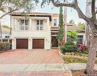 11161 NW 71st St, Doral, FL 33178
