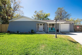 11980 Valencia Ct, Seminole, FL 33772