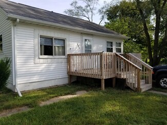 822 Quentin Ct, Kingsford Heights, IN 46346
