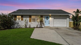 316 49th St W, Palmetto, FL 34221