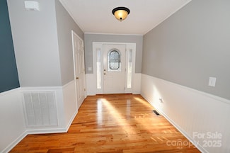 5455 Peaceful Ln, Granite Falls, NC 28630