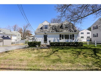 241 Calef Rd, Manchester, NH 03103