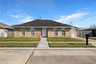 3809 Lena Dr, Chalmette, LA 70043