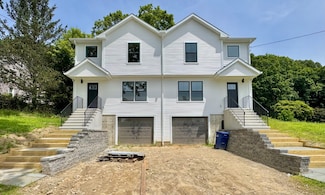 55 Moulthrop St, Ansonia, CT 06401