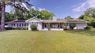 514 S Main St, Headland, AL 36345